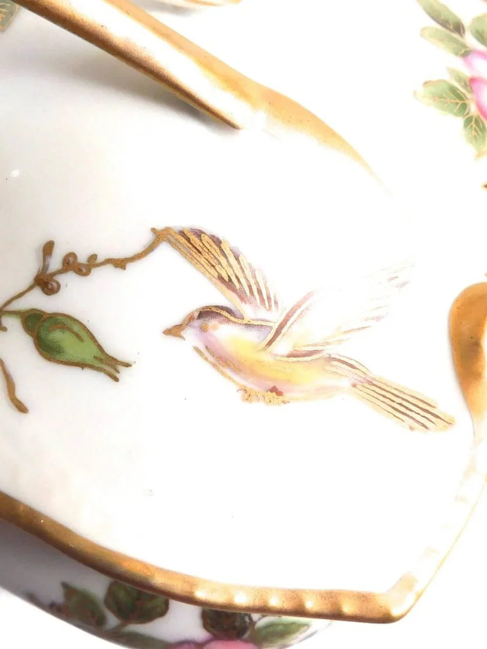 Lenwile-Ardalt Covered Leaf Shaped Serving Dish # 25772